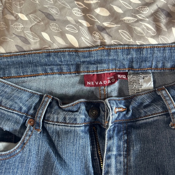 50% off original listed price Nevada Jeans - Picture 3 of 4